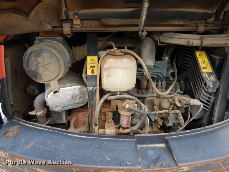 image for item DJ4270 2006 Kubota KX121-3  mini excavator