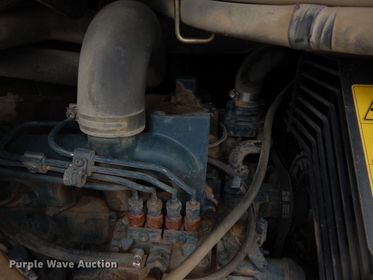 image for item DJ4270 2006 Kubota KX121-3  mini excavator