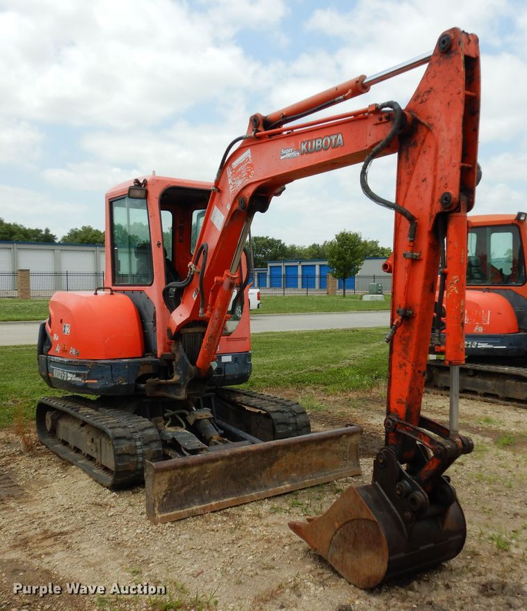 image for item DJ4271 2008 Kubota KX121-3  mini excavator