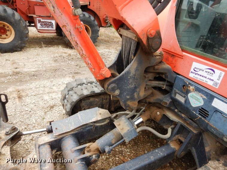 image for item DJ4271 2008 Kubota KX121-3  mini excavator