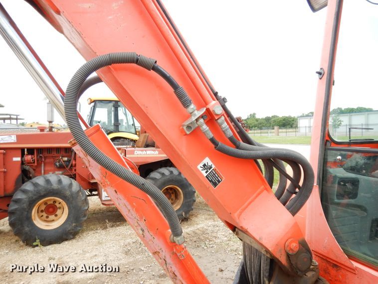 image for item DJ4271 2008 Kubota KX121-3  mini excavator
