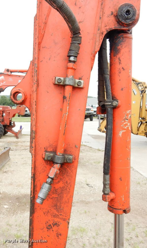 image for item DJ4271 2008 Kubota KX121-3  mini excavator