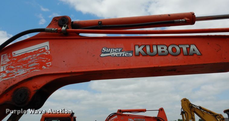 image for item DJ4271 2008 Kubota KX121-3  mini excavator
