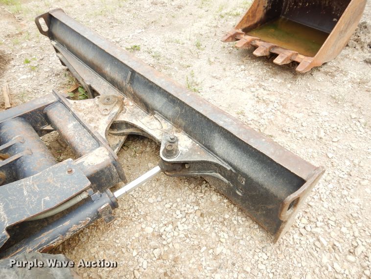 image for item DJ4271 2008 Kubota KX121-3  mini excavator