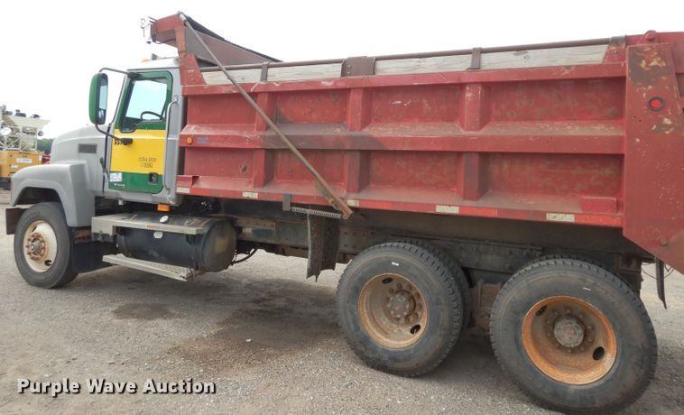 image for item DJ4273 1997 Mack CH600  dump truck