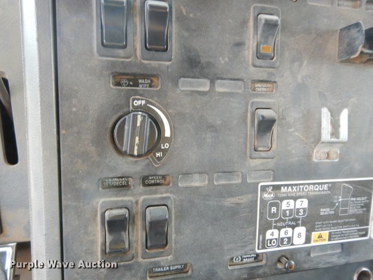 image for item DJ4273 1997 Mack CH600  dump truck