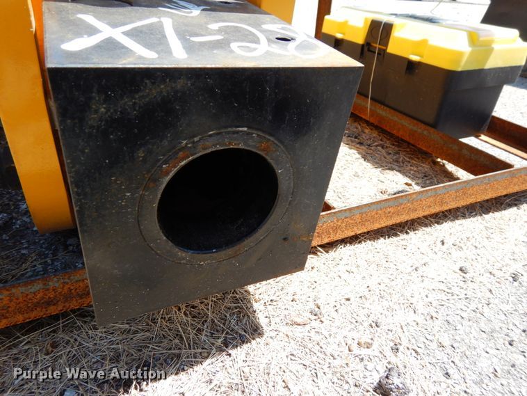 image for item DO9263 2020 Wolverine ZW750 skid steer hammer