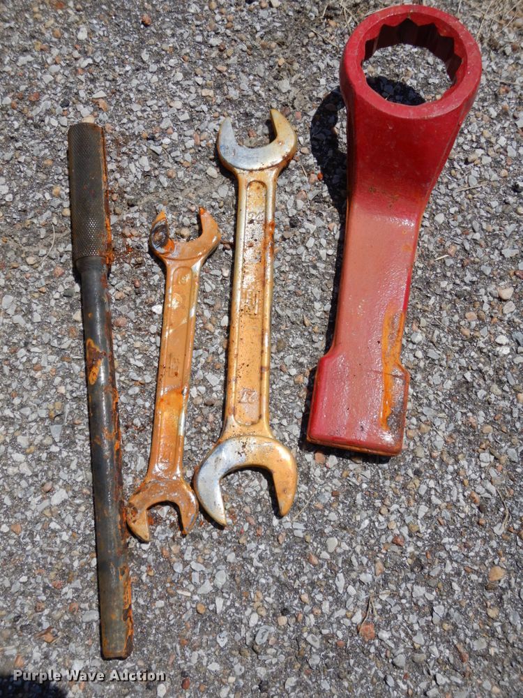 image for item DO9263 2020 Wolverine ZW750 skid steer hammer