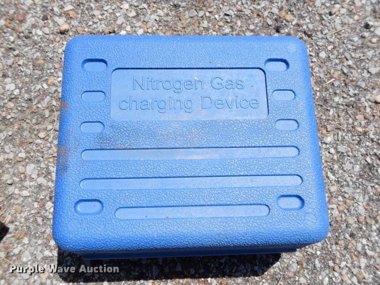 image for item DO9263 2020 Wolverine ZW750 skid steer hammer