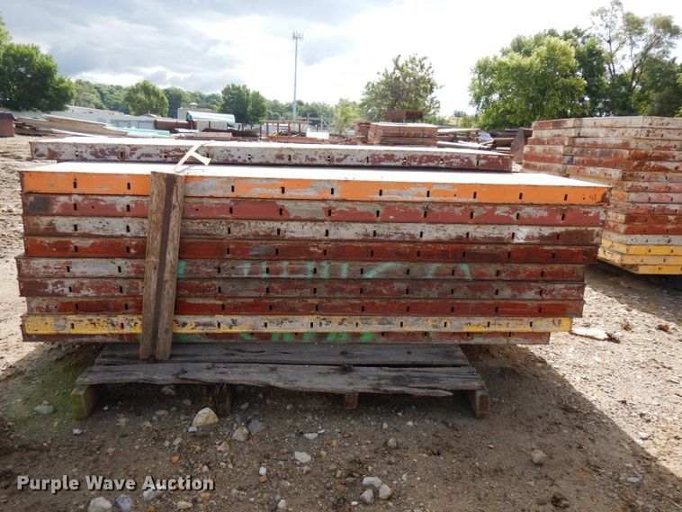 image for item DO9267 Symons concrete wall forms