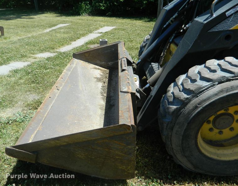 image for item EH9466 2007 New Holland L190  skid steer loader