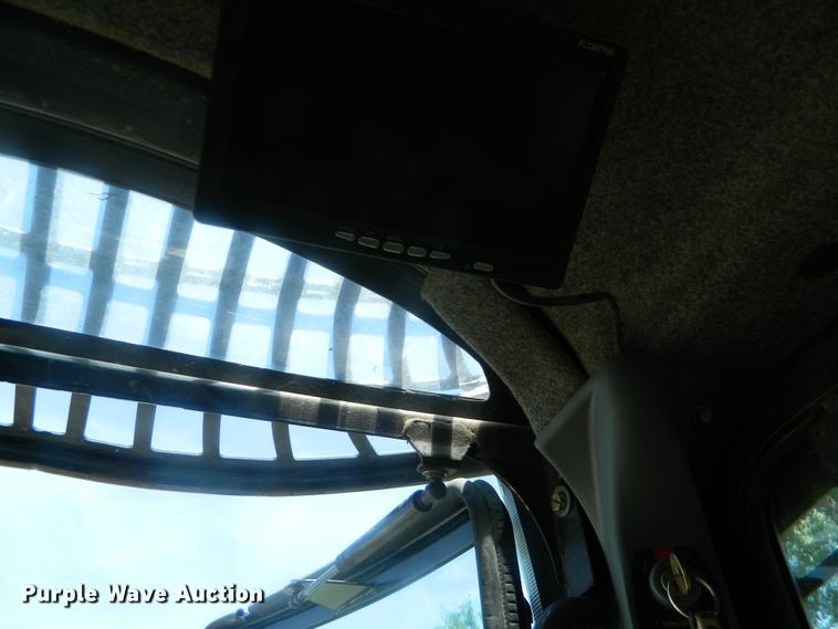 image for item EH9466 2007 New Holland L190  skid steer loader