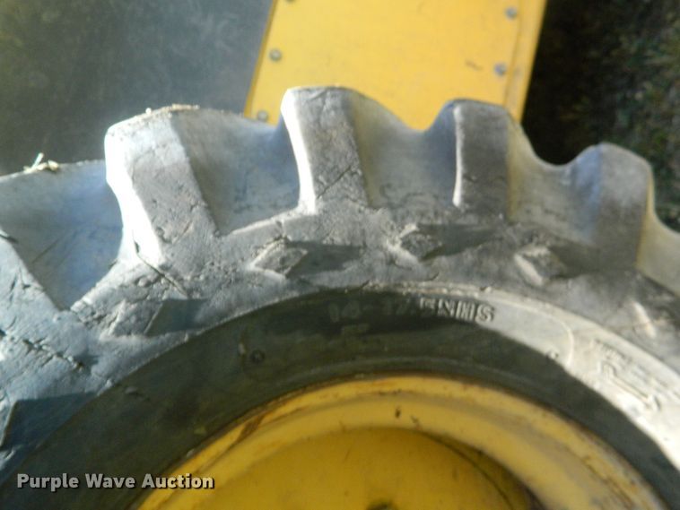 image for item EH9466 2007 New Holland L190  skid steer loader