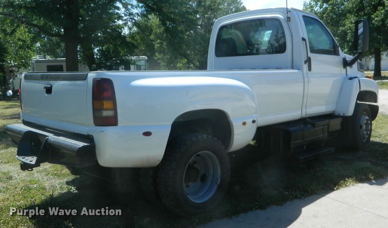 image for item EH9469 2003 Chevrolet C6500  truck