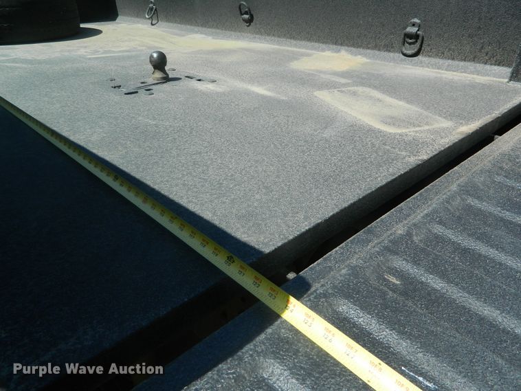 image for item EH9469 2003 Chevrolet C6500  truck