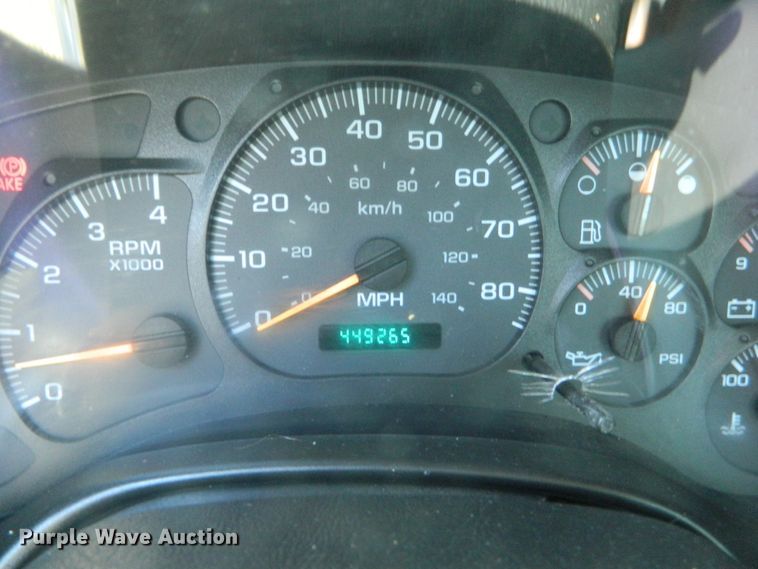 image for item EH9469 2003 Chevrolet C6500  truck