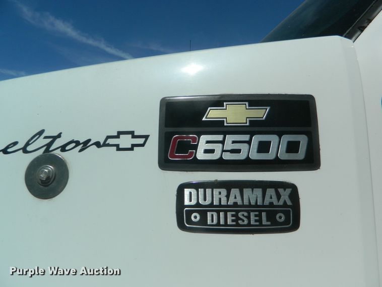 image for item EH9469 2003 Chevrolet C6500  truck