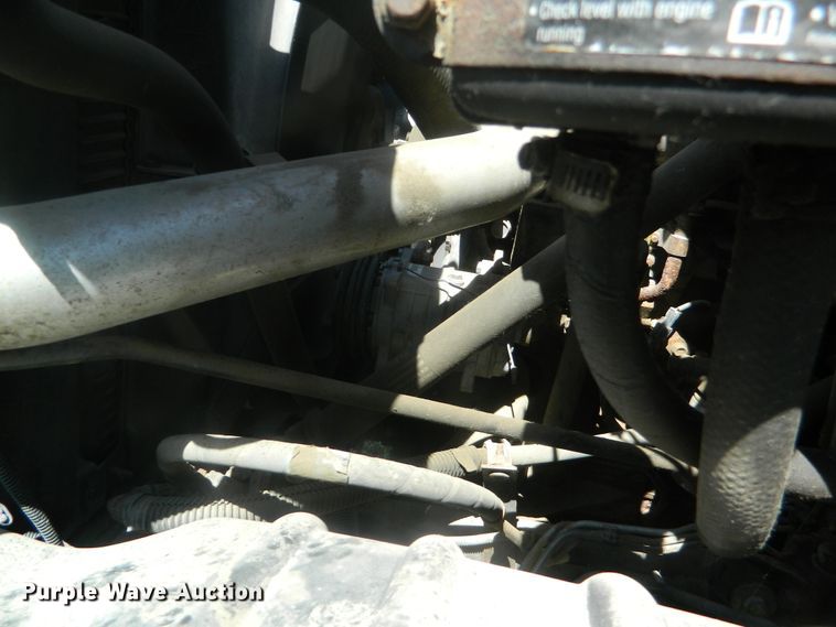 image for item EH9469 2003 Chevrolet C6500  truck