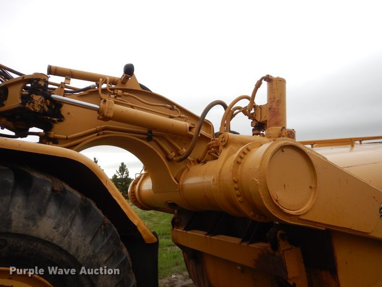 image for item FK9250 1975 Caterpillar 637  water wagon