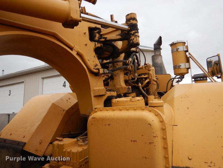 image for item FK9250 1975 Caterpillar 637  water wagon