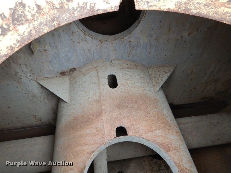 image for item FK9250 1975 Caterpillar 637  water wagon