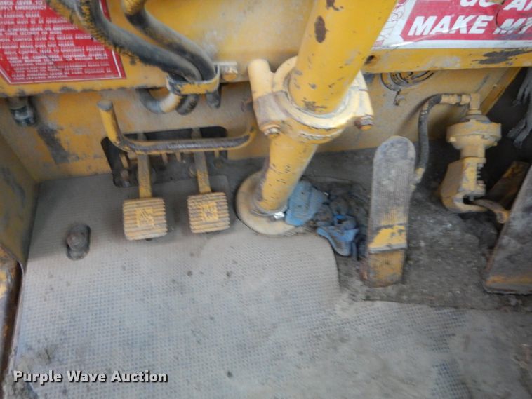 image for item FK9250 1975 Caterpillar 637  water wagon