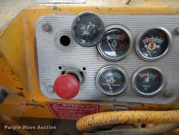 image for item FK9250 1975 Caterpillar 637  water wagon