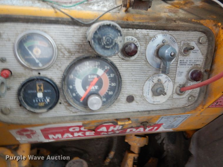 image for item FK9250 1975 Caterpillar 637  water wagon