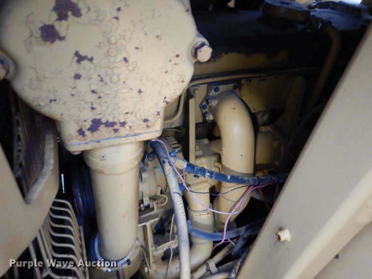 image for item FK9250 1975 Caterpillar 637  water wagon