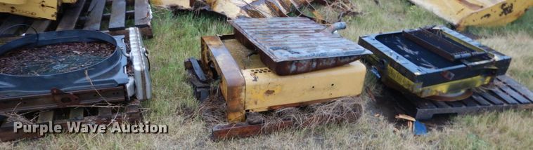 image for item FK9251 (6) Caterpillar 627 scraper radiators