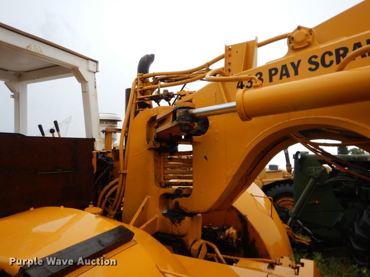 image for item FK9253 International 433  conventional scraper