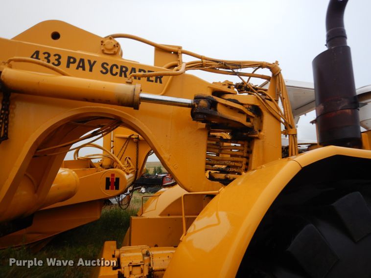 image for item FK9253 International 433  conventional scraper