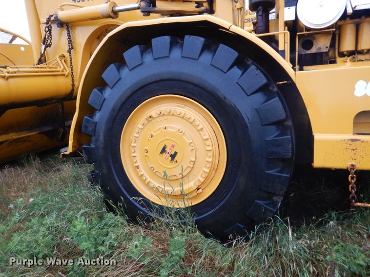 image for item FK9253 International 433  conventional scraper