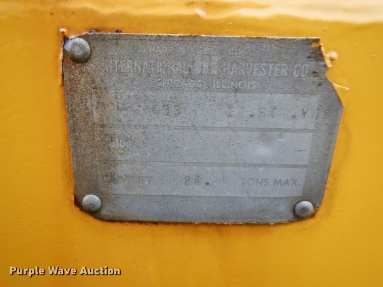 image for item FK9253 International 433  conventional scraper