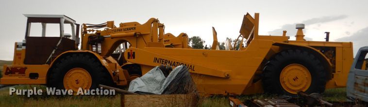 image for item FK9254 International 433  conventional scraper