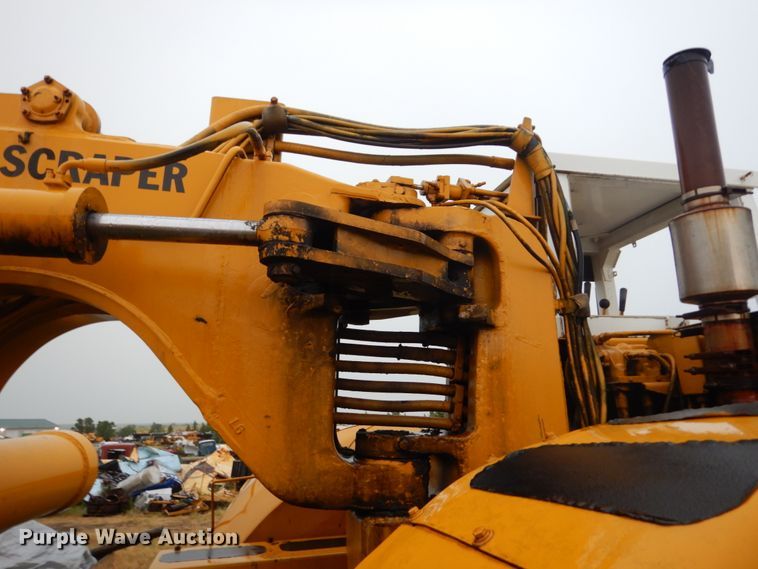 image for item FK9254 International 433  conventional scraper