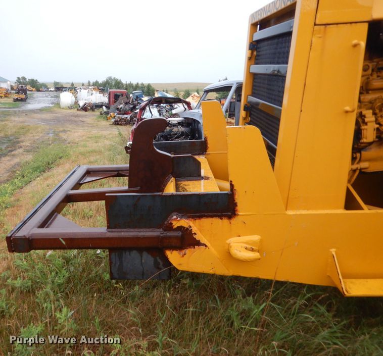 image for item FK9254 International 433  conventional scraper