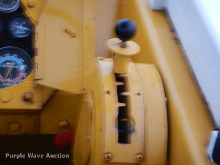 image for item FK9254 International 433  conventional scraper