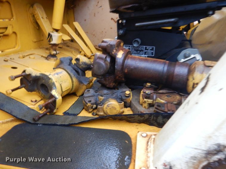 image for item FK9254 International 433  conventional scraper