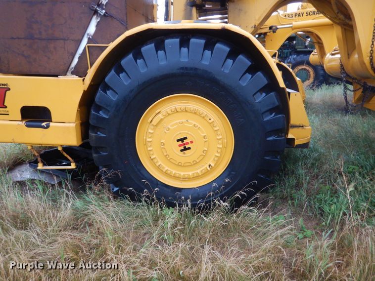 image for item FK9254 International 433  conventional scraper