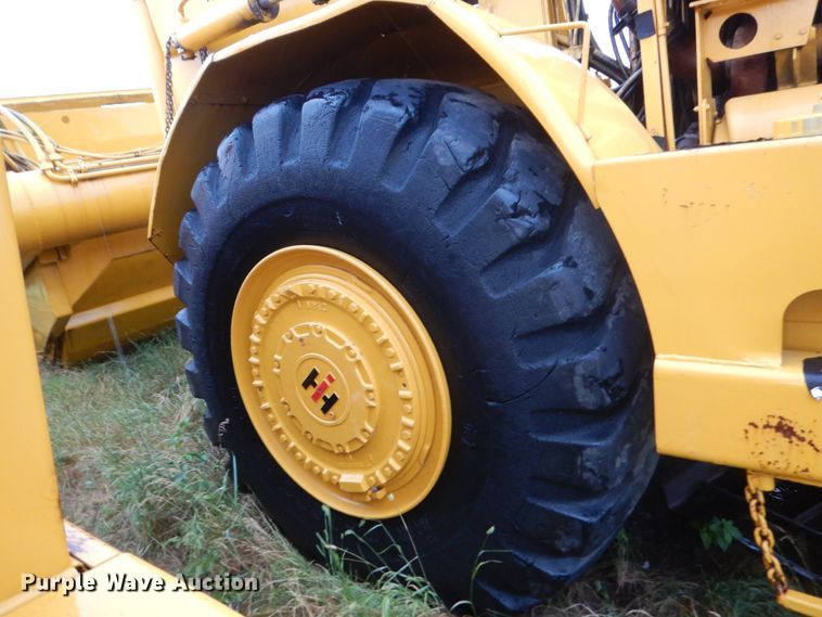 image for item FK9254 International 433  conventional scraper