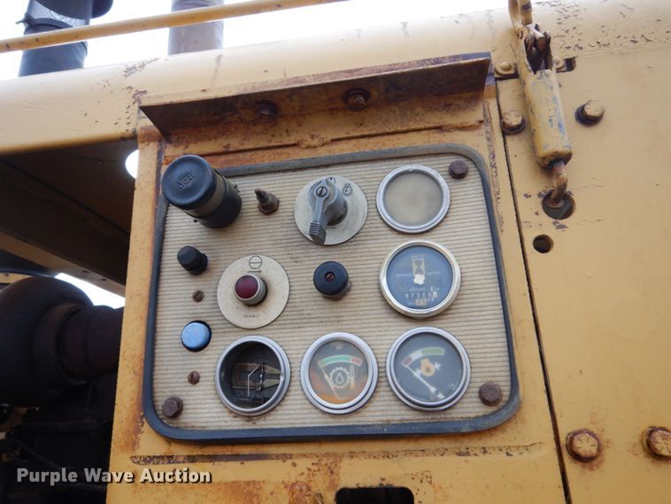 image for item FK9257 1981 Caterpillar 627B  conventional scraper