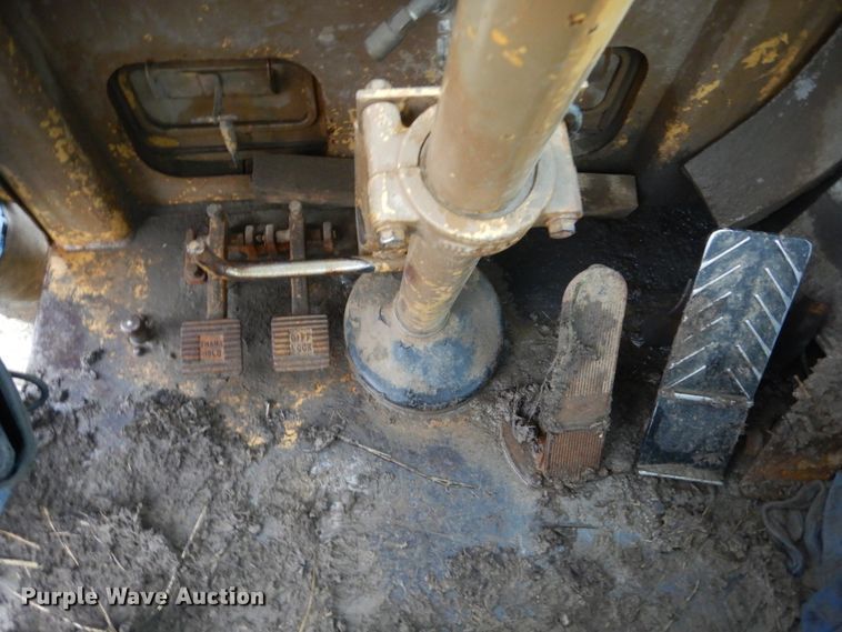 image for item FK9257 1981 Caterpillar 627B  conventional scraper