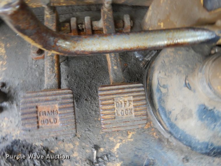 image for item FK9257 1981 Caterpillar 627B  conventional scraper