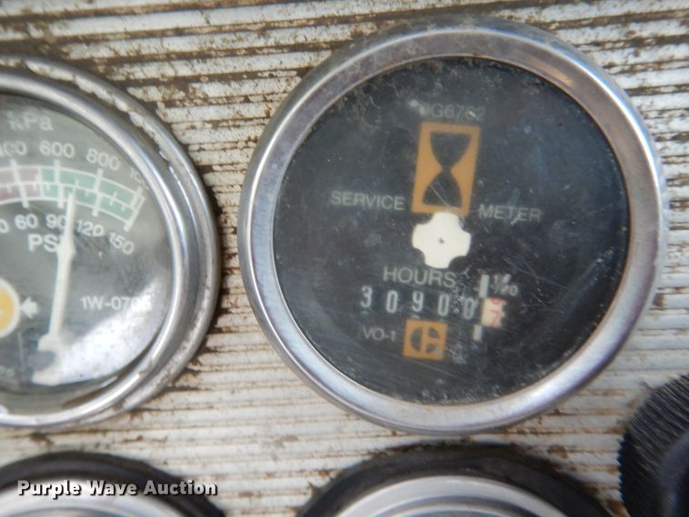 image for item FK9257 1981 Caterpillar 627B  conventional scraper