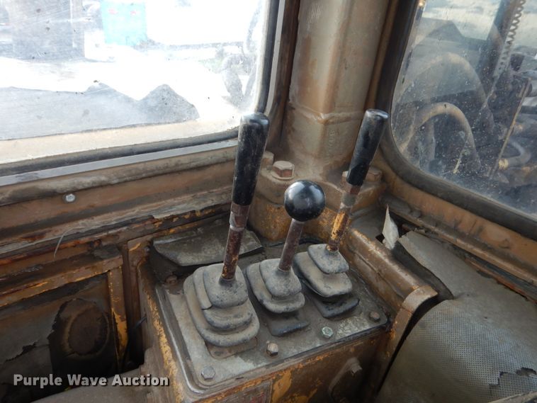 image for item FK9257 1981 Caterpillar 627B  conventional scraper