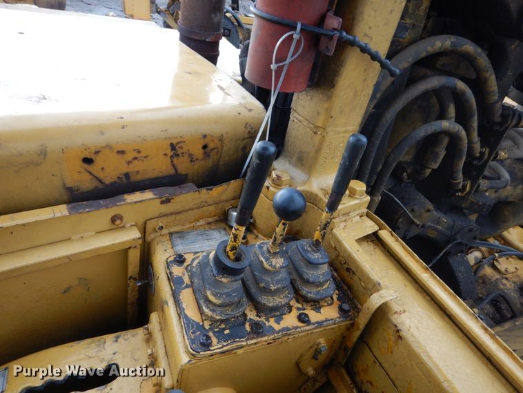 image for item FK9258 1975 Caterpillar 627B  conventional scraper
