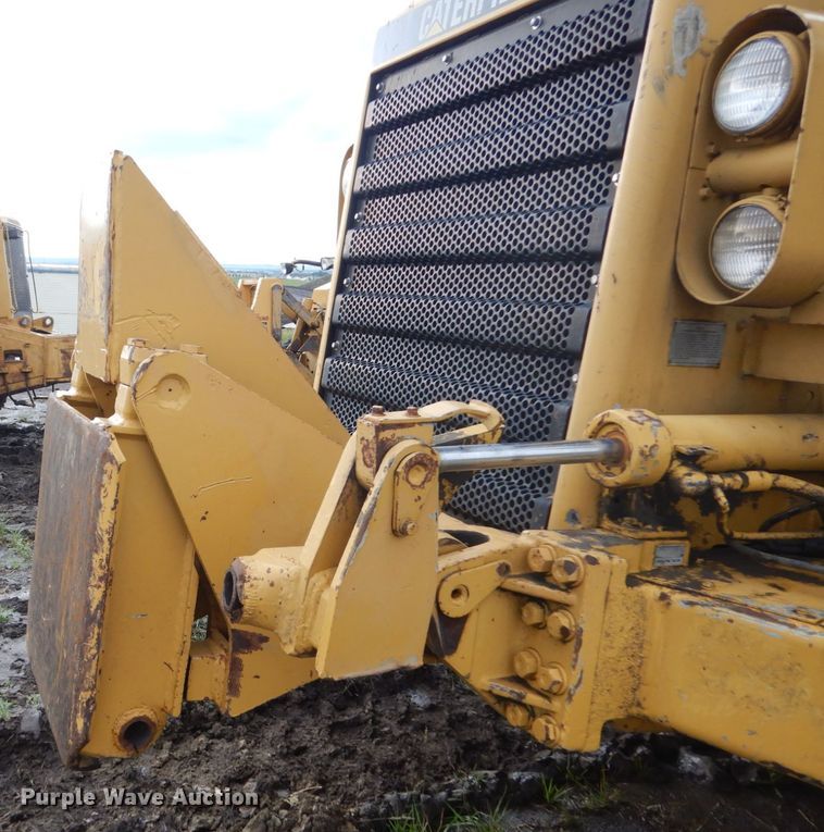 image for item FK9258 1975 Caterpillar 627B  conventional scraper