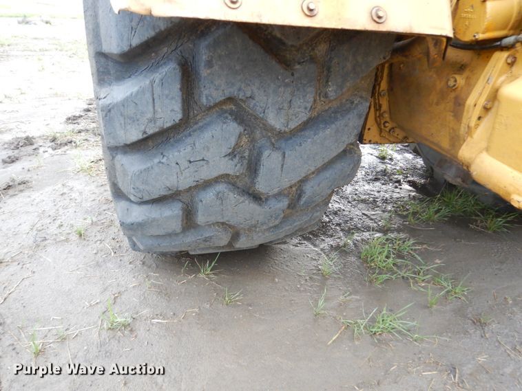 image for item FK9258 1975 Caterpillar 627B  conventional scraper