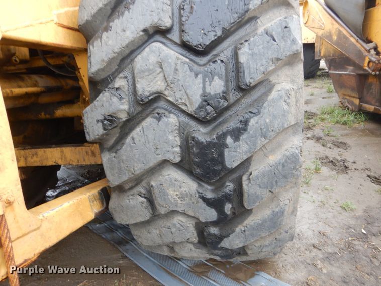 image for item FK9258 1975 Caterpillar 627B  conventional scraper